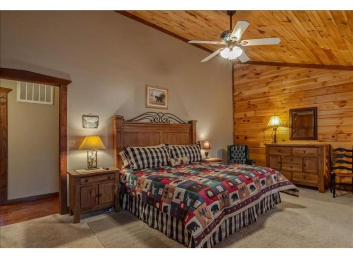 Ridge View Cabin With Fireplace Pet Friendly- Holiday home Tryon