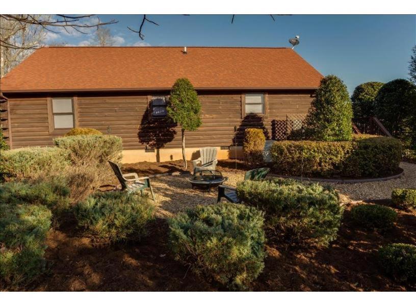 Ridge View Cabin With Fireplace Pet Friendly- Tryon